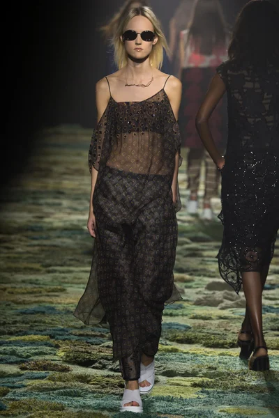 Look 42